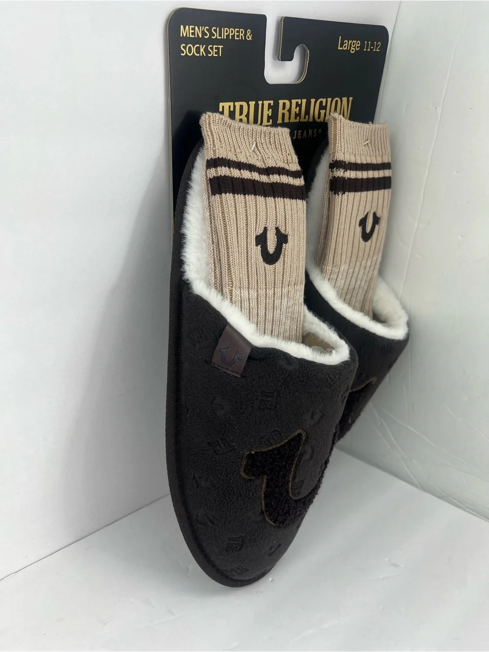 TRUE RELIGION HORSESHOE HOUSE SLIPPERS & MATCHING SOCKS BROWN SIZE LARGE 11-12